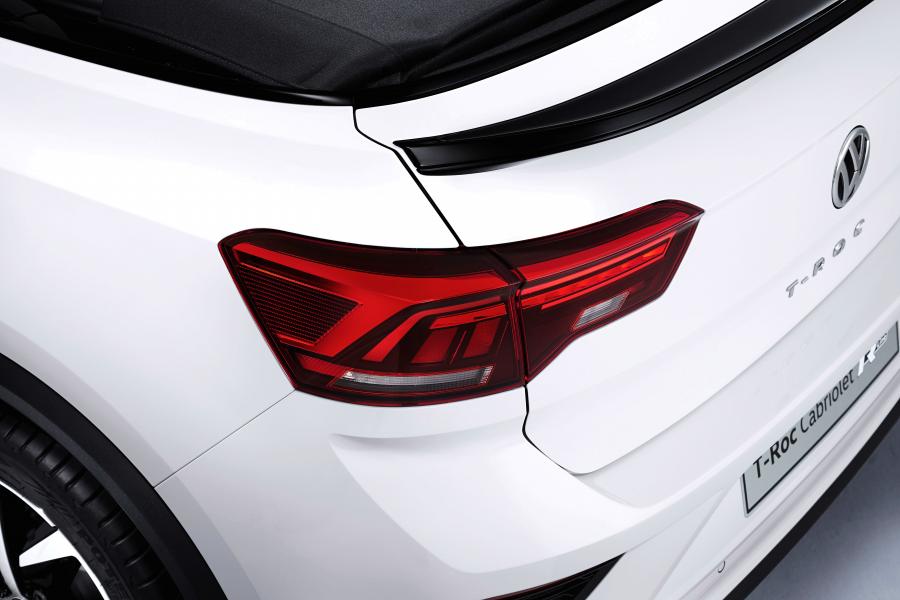 Детали экстерьера Volkswagen T-Roc Cabriolet R-Line 2019 года  (WW) (фото 12 из 137)